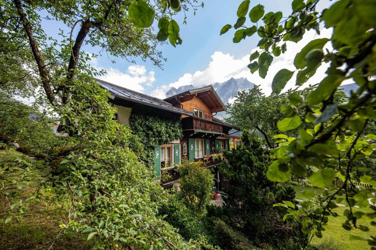 Alpenrelax Haus Weidmannsheil Wohnen Im Romantischen Forsthaus Werfen Kültér fotó