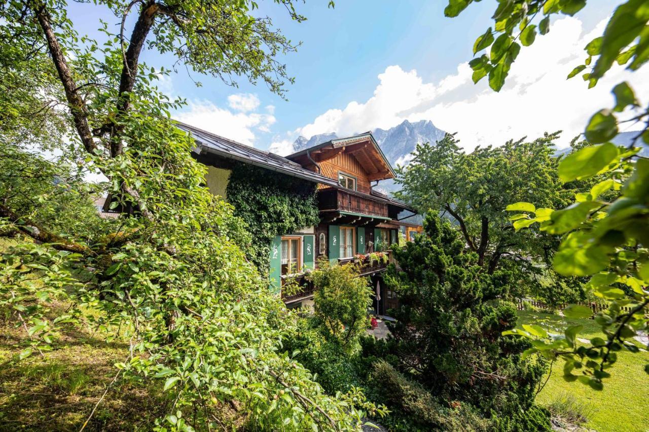 Alpenrelax Haus Weidmannsheil Wohnen Im Romantischen Forsthaus Werfen Kültér fotó